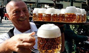 Saisonstart im Schweizerhaus