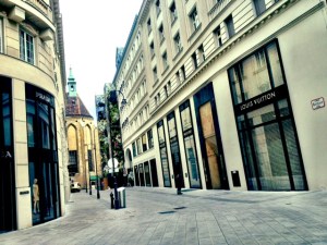 The rear of the Golden Quarter. the building on the right is the former headquarters of BAWAG. Now it is full of high-end retail, security guards and few shoppers. 